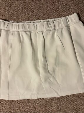 Women’s size XL Mondetta High Rise Walking Skort